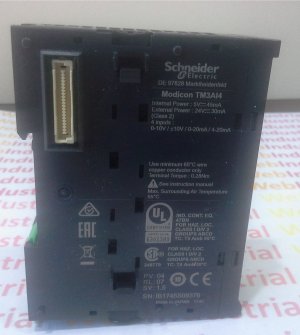 Módulo de 4 entradas analógicas SCHNEIDER ELECTRIC